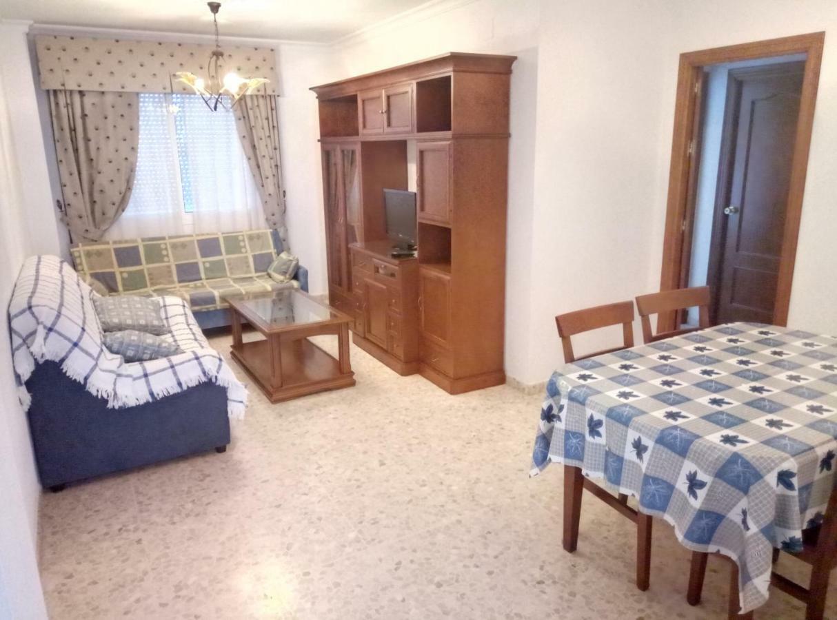 Villamartin, Tranquilo Y Con Parking Appartamento *